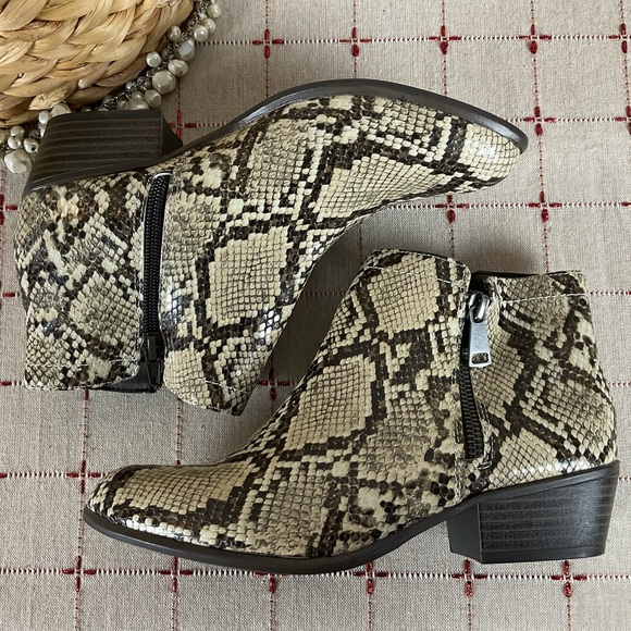 UnionBay “Tabby” Snakeskin Embossed Faux Leather Ankle Boots Women’s Sz 6 NWOB - Picture 7 of 8